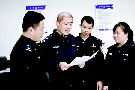           做网络安全的守护者 本报记者 刘琴 摄        