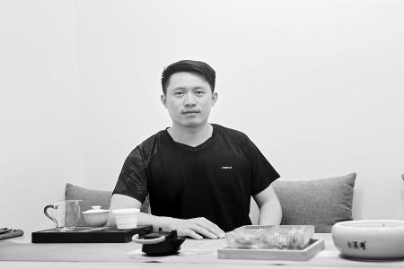           在挫折中坚守、在创新中奋进。        