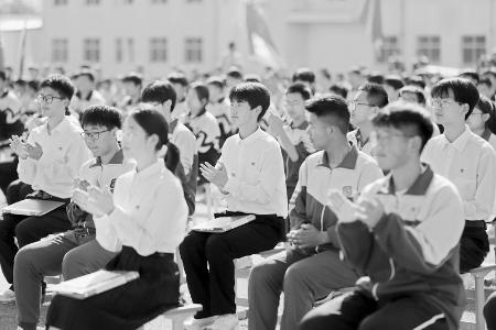           以青春之名，赴时代之约。 图片由团陵川县委提供        