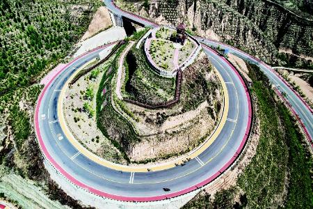           黄河一号旅游公路永和段        