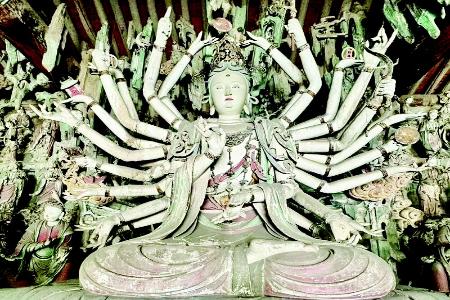          双林寺彩塑 本报记者 任小芳 摄        