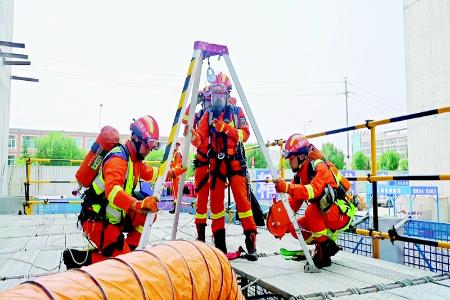           人人讲安全、个个会应急 图片由山西建投安装集团提供        