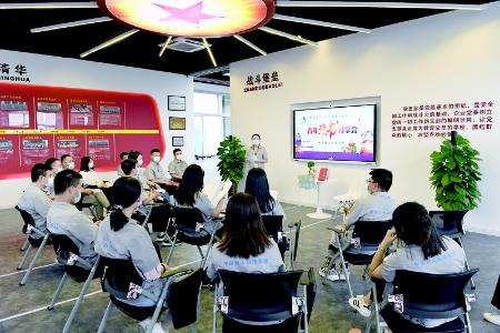           始终以服务航天强国建设为己任图片由山西航天清华装备有限责任公司团委提供        