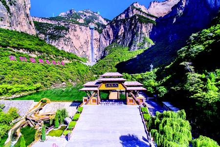           八泉峡 本版图片均为资料图片        