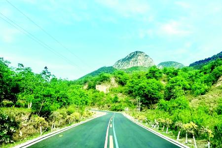          太行一号旅游公路 本版摄影 本报记者 任小芳        