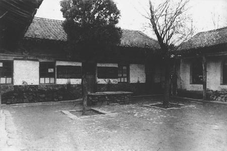           　　　　1940年4月11日至26日，中共中央北方局在黎城县召开冀南、太行、太岳高级干部会议。图为位于黎城县北社村的会议旧址。        