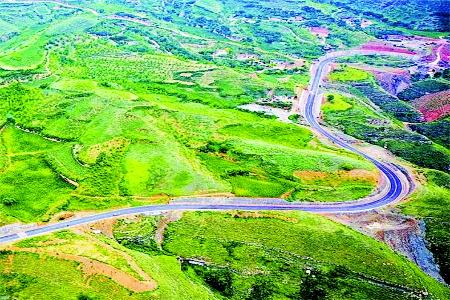          黄河一号旅游公路吕梁段        