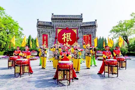           多项活动精彩上演 图片由洪洞大槐树寻根祭祖园景区提供        