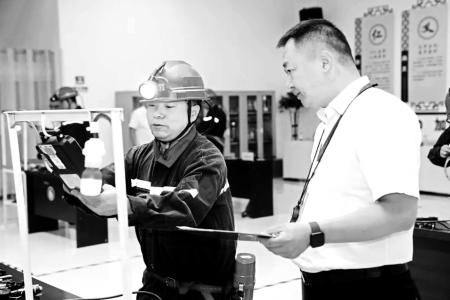 在技能传承与匠心传递中为企业注入发展动能 图片由晋能控股集团提供