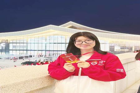 用实干书写青春 图片由受访者提供