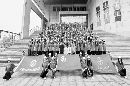 搭建广阔平台，引导青年在火热实践中经风雨、壮筋骨、长才干。 本版图片均由太原科技大学团委提供