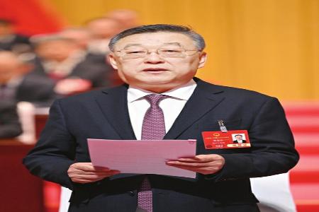 唐登杰主持会议。　　山西日报记者 史晓波 摄