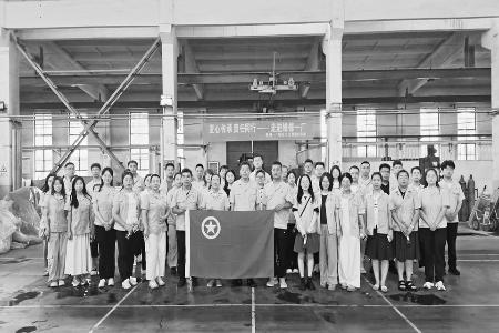 厚植服务情怀，畅通成长阶梯，让青春奋斗之路步履铿锵。 本版图片均由汾酒集团团委提供