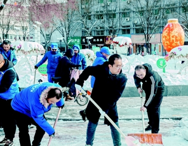           积极参与公益活动 图片由受访者提供        