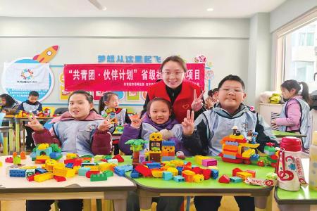 “共青团·伙伴计划”在山西11市的社区中温情启航 本版图片均由共青团山西省委社联部提供