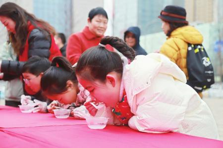 欢乐庆元宵 图片由小店区融媒体中心提供