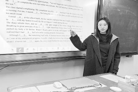 以心为灯，以爱为炬，笃行致远。 图片由忻州十中团委提供