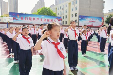 通讯员 高美英 摄