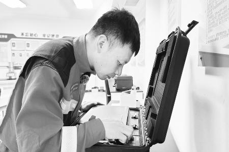 坚守一线，深耕技能。 图片由受访者提供