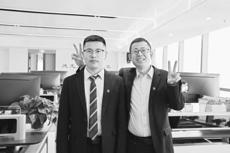 两名青年党员用奋斗诠释担当 通讯员 徐可 摄