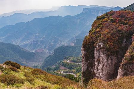 板山