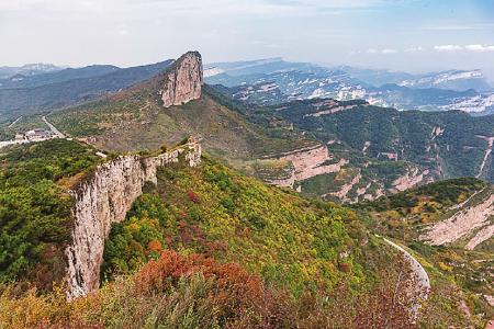 板山