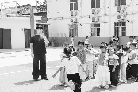 用运动点亮学生童年 图片由受访者提供