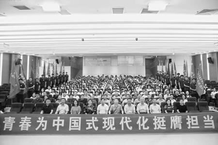 青春之花在祖国和人民最需要的地方绚丽绽放 本版图片均由山西工程科技职业大学团委提供