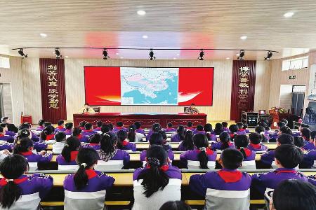 图片由团万荣县委提供